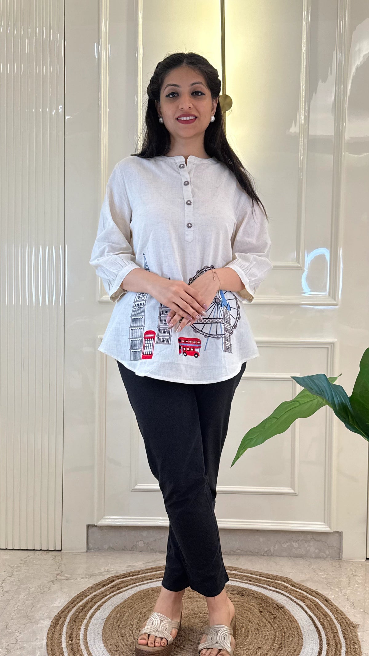 London Theme Short Top