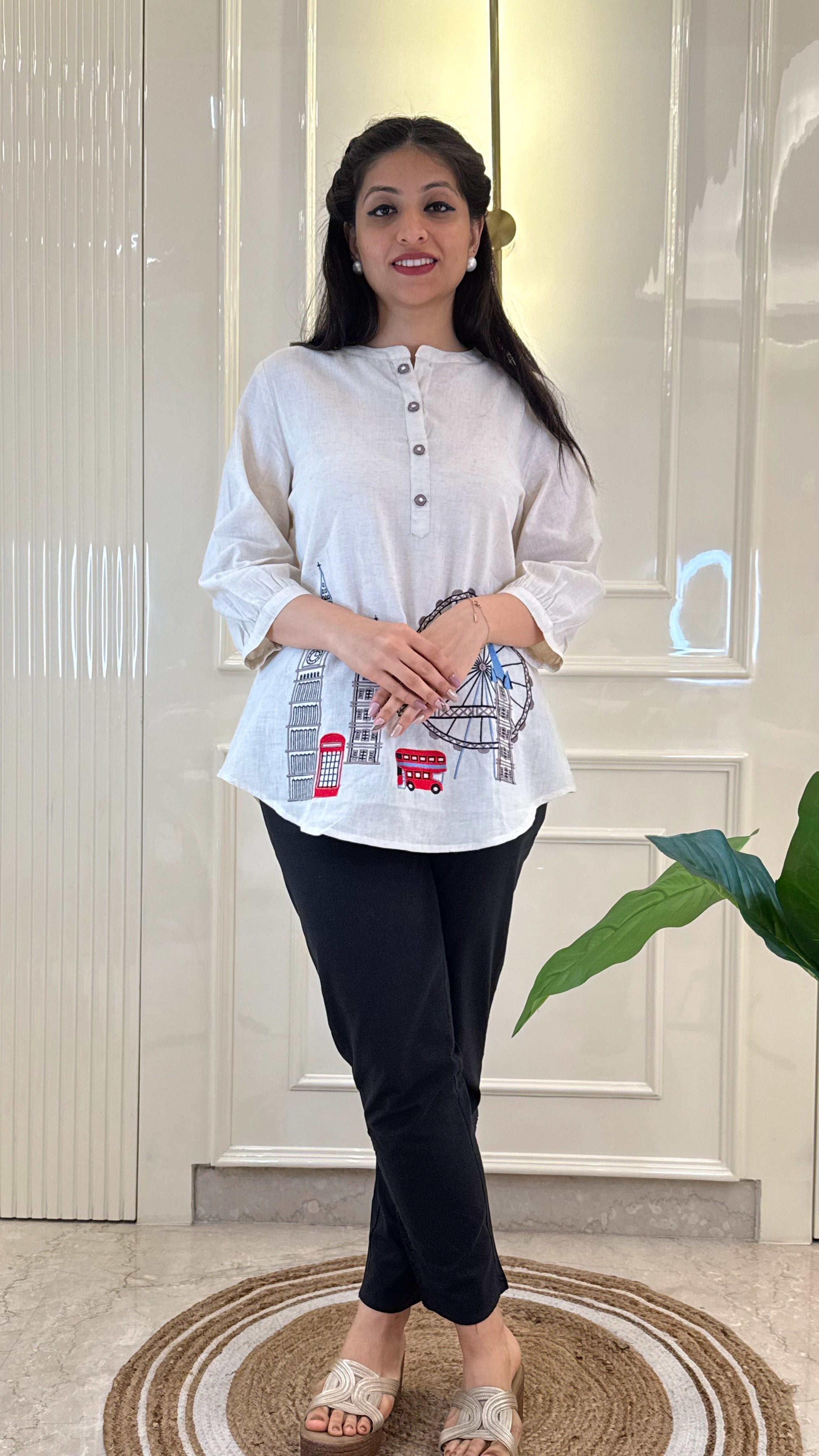 London Theme Short Top